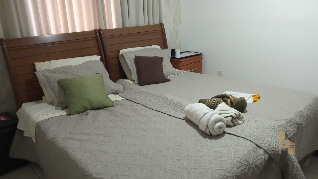 .Apartamento com 4 dormitórios sendo 4 Suítes à Venda na Praia do Morro.