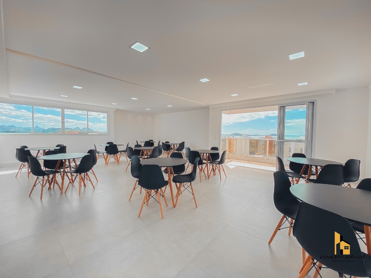 Apartamento com 3 quartos A venda na Praia do morro Area de Lazer, GUARAPARI-ES