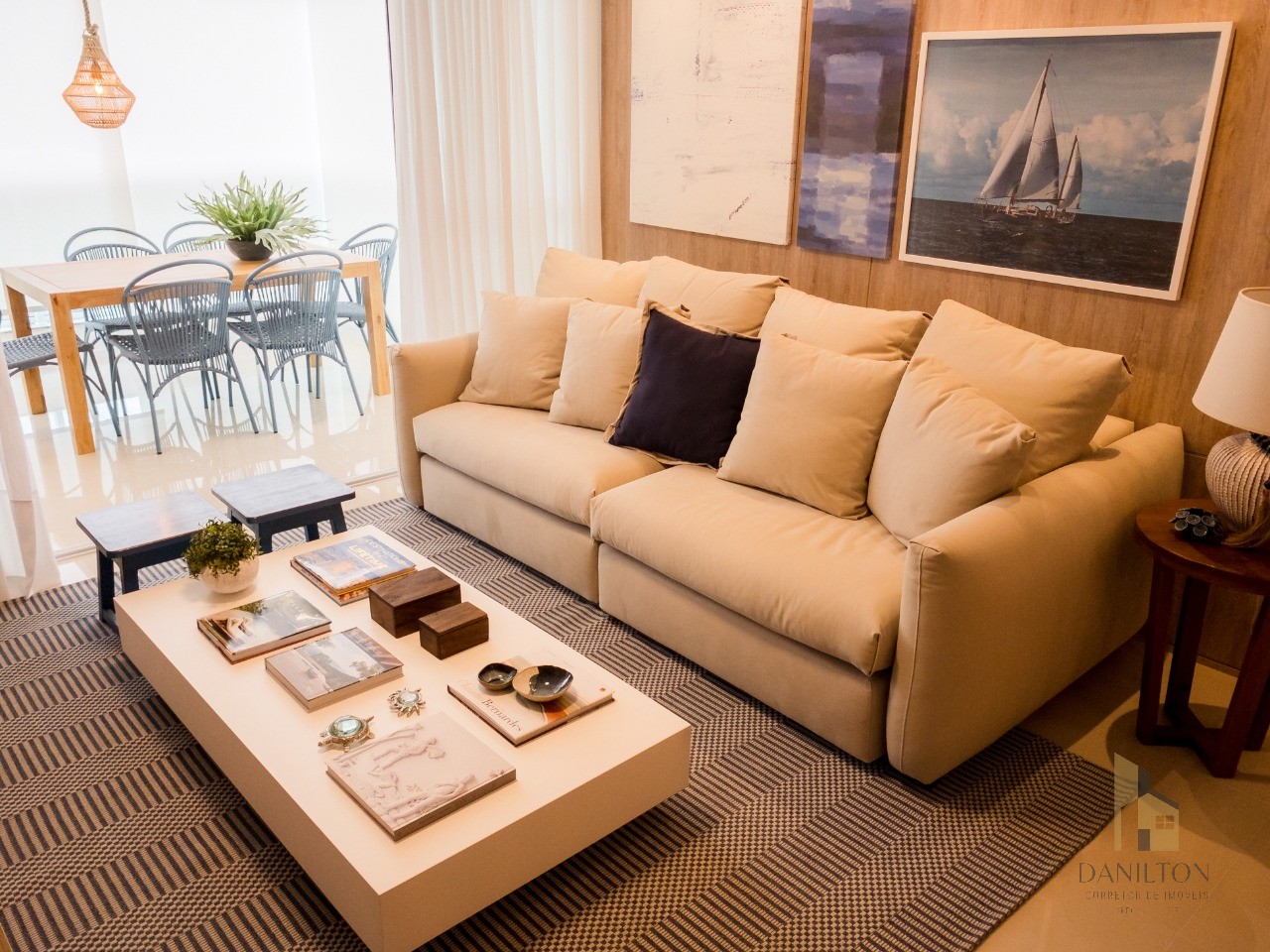 Apartamento a venda no centro de guarapari, 3 quartos, 02 vagas, área de lazer completa com vista para o mar com piscina, sauna, salão de festas mobil
