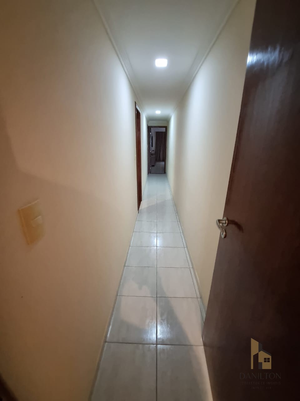 Apartamento, com 4 quartos A venda sendo 4 suítes, Sala 2 ambientes, na praia do Morro Guarapari-ES