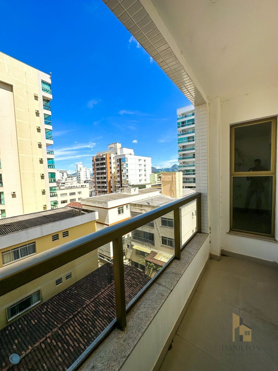 Apartamento luxuoso na quadra do mar na praia do morro com 4 - foto 14