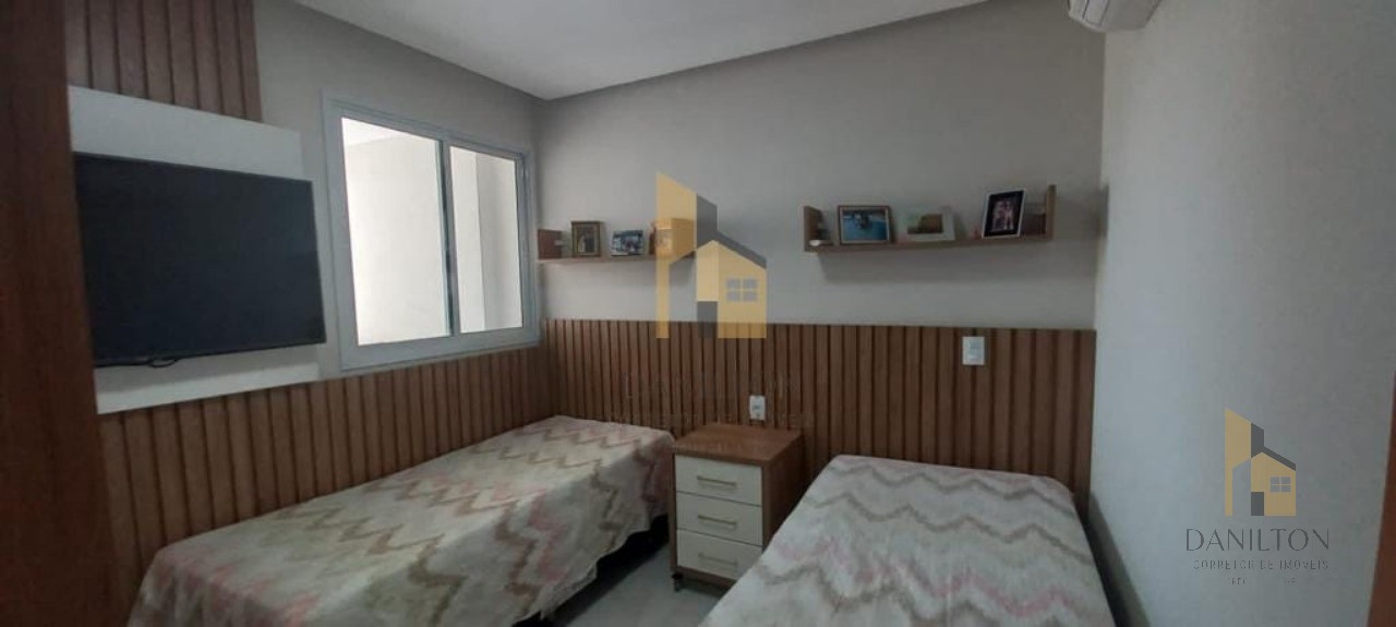 Apartamento de frente para o Mar com 4 Quartos sendo 4 Suites, a venda na Praia do Morro-Guarapari-ES