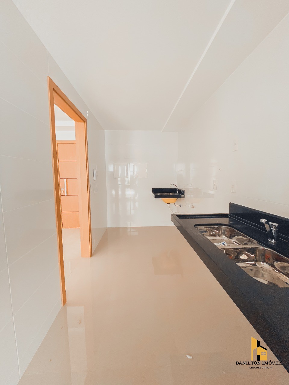 Apartamento com 123,47m², linda área externa que possui piscina com deck na Praia do morro