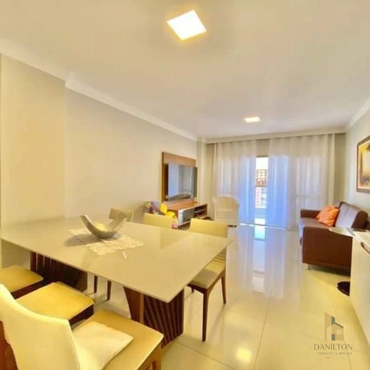 Apartamento a venda na praia do morro 3 Quartos sendo 2 Suites com vista para em GUARAPARI-ES