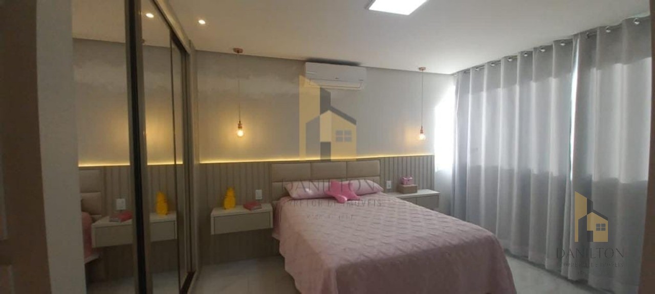 Apartamento de frente para o Mar com 4 Quartos sendo 4 Suites, a venda na Praia do Morro-Guarapari-ES