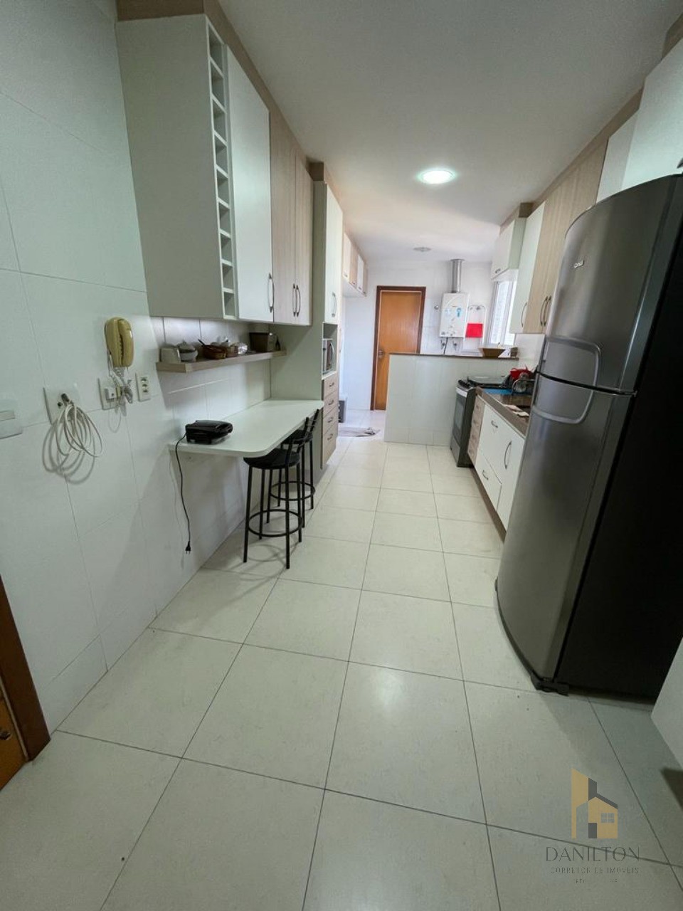 Apartamento de frente para o mar com 3 quartos sendo 2 suíte - foto 8