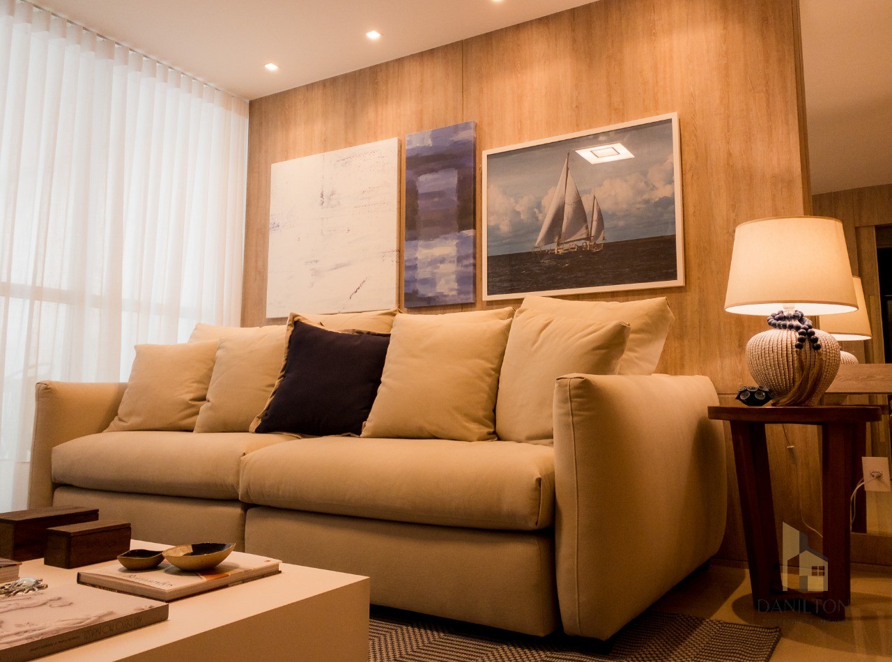 Apartamento a venda no centro de guarapari, 3 quartos, 02 vagas, área de lazer completa com vista para o mar com piscina, sauna, salão de festas mobil