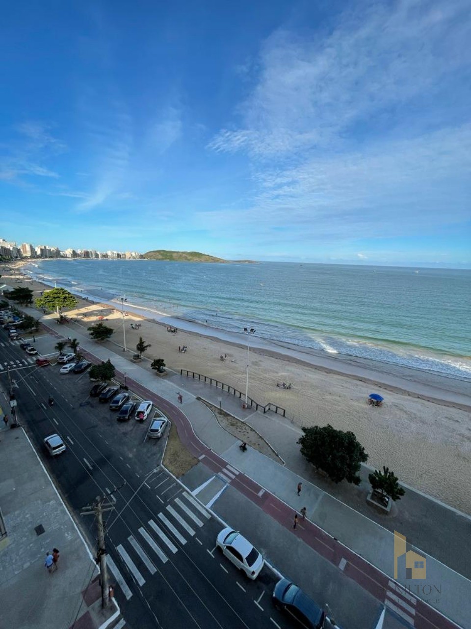Apartamento de Frente para o Mar com 3 Quartos sendo 2 suítes 2 vagas de garagem A venda na Praia do Morro Guarapari-ES