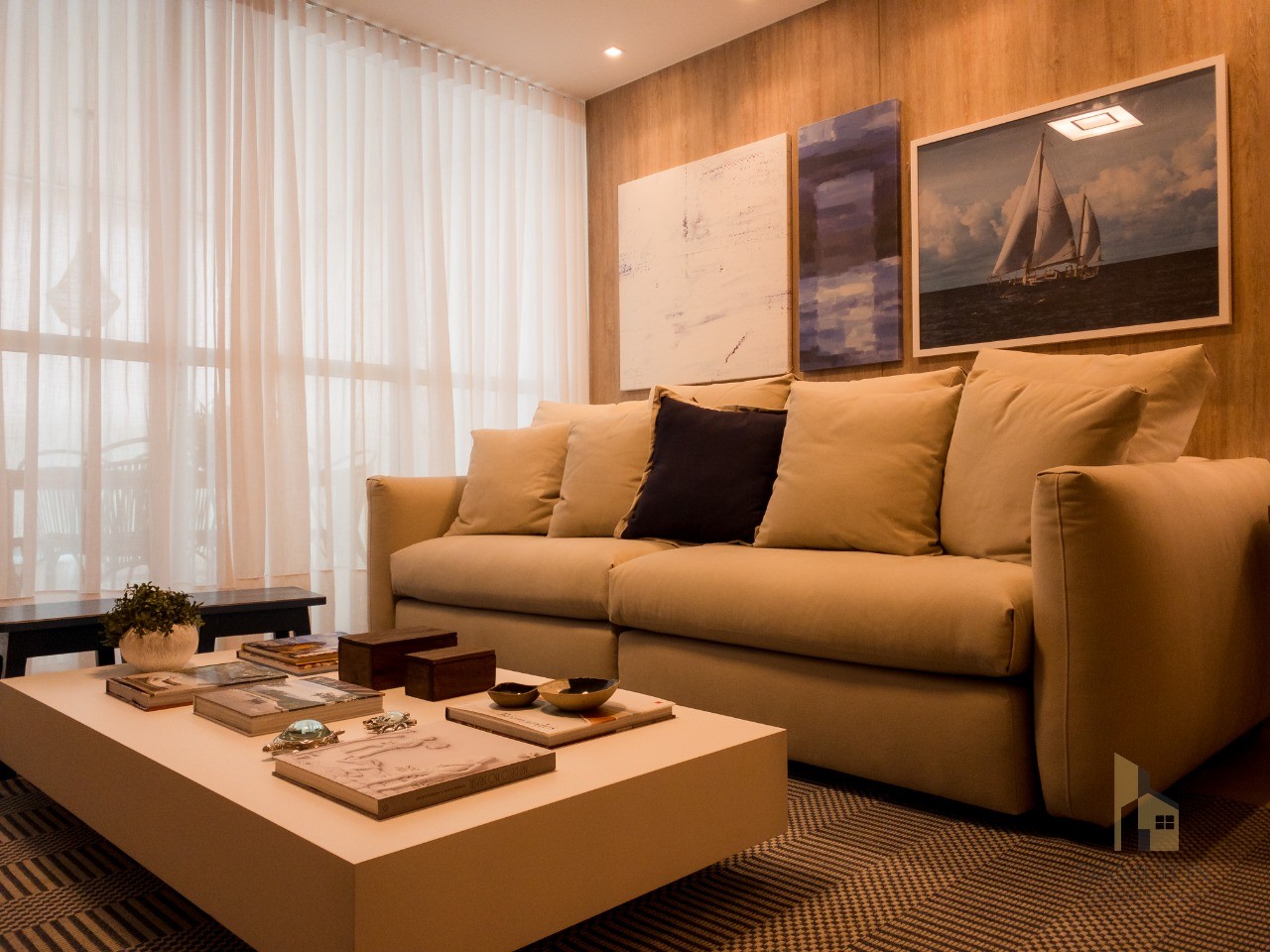 Apartamento a venda no centro de guarapari, 3 quartos, 02 vagas, área de lazer completa com vista para o mar com piscina, sauna, salão de festas mobil