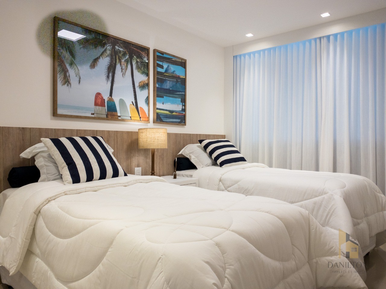 Apartamento a venda no centro de guarapari, 3 quartos, 02 vagas, área de lazer completa com vista para o mar com piscina, sauna, salão de festas mobil
