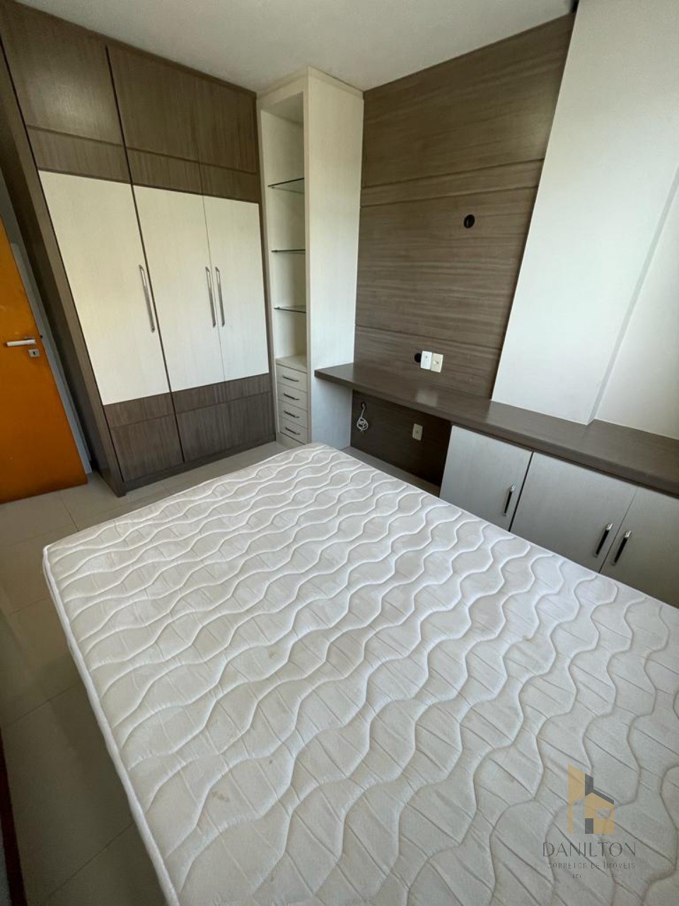 Apartamento de Frente para o Mar com 3 Quartos sendo 2 suítes 2 vagas de garagem A venda na Praia do Morro Guarapari-ES