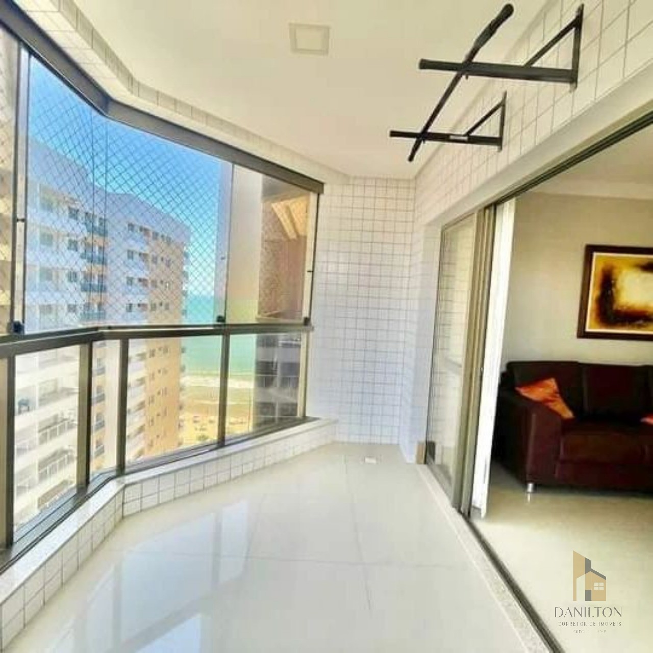 Apartamento a venda na praia do morro 3 Quartos sendo 2 Suites com vista para em GUARAPARI-ES