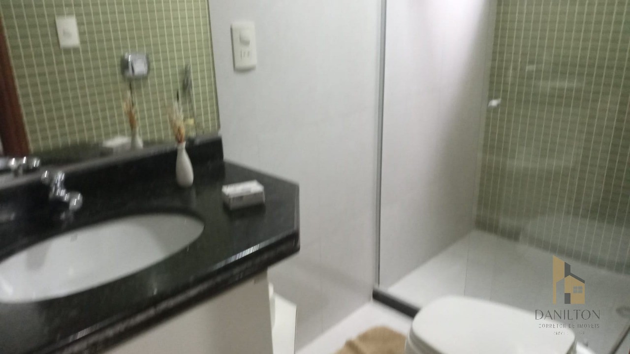 .Apartamento com 4 dormitórios sendo 4 Suítes à Venda na Praia do Morro.