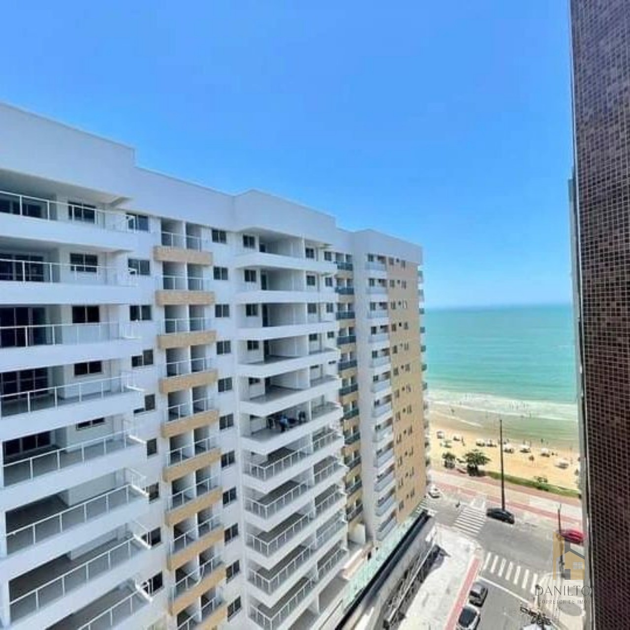 Apartamento a venda na praia do morro 3 Quartos sendo 2 Suites com vista para em GUARAPARI-ES