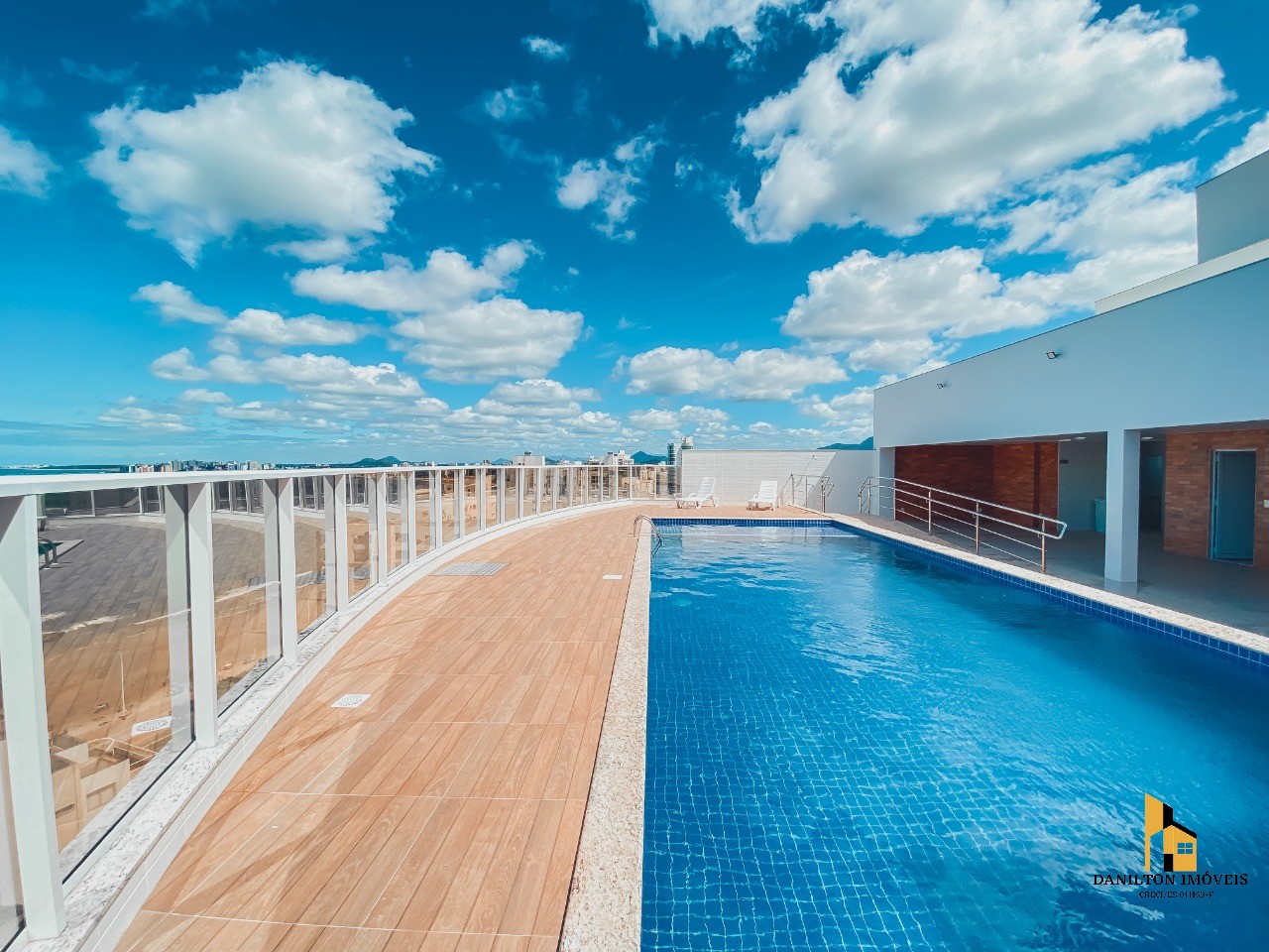 Apartamento com 3 quartos A venda na Praia do morro Area de Lazer, GUARAPARI-ES