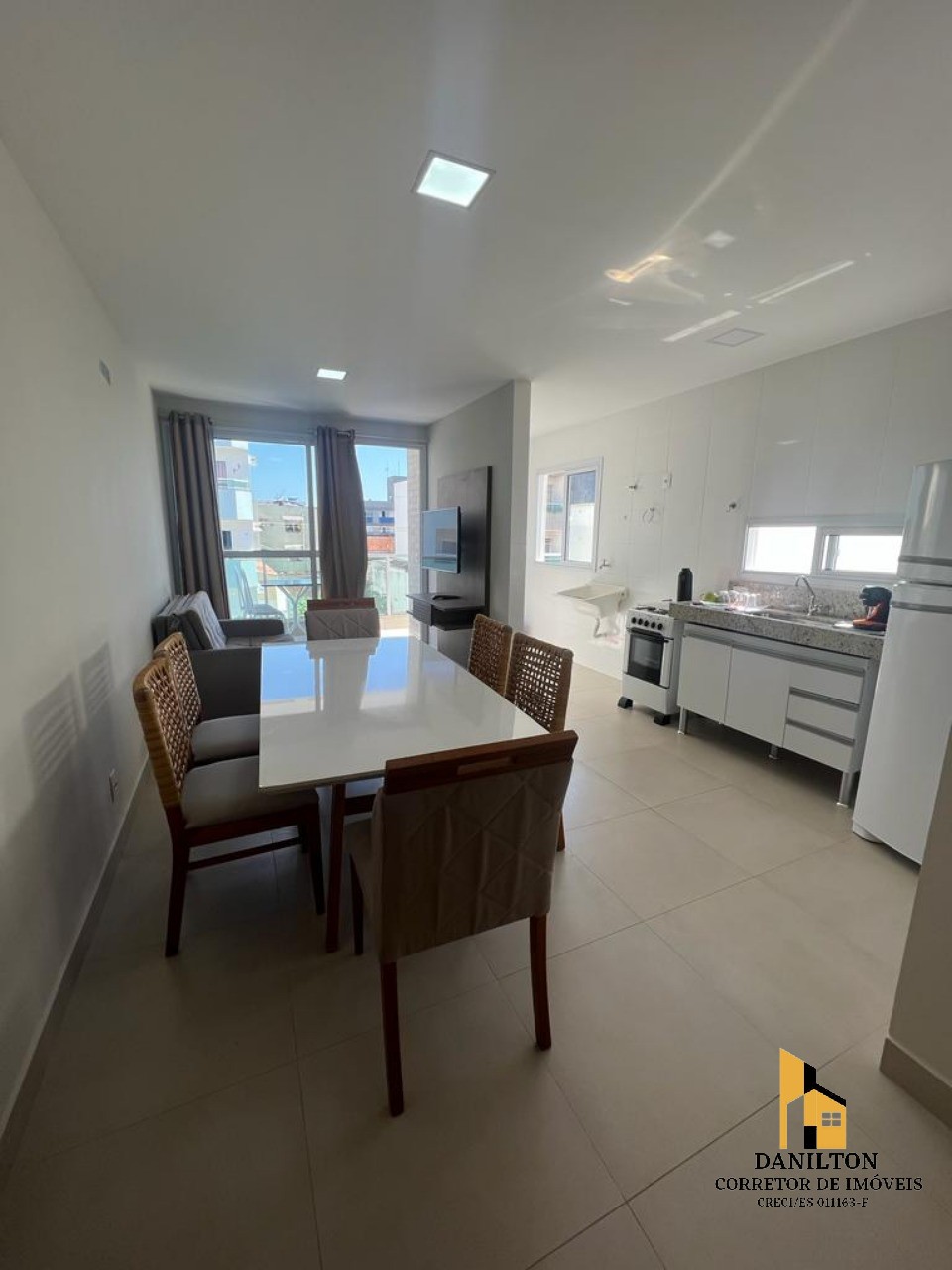Apartamento com 2 quartos sendo uma suite área lateral a ven