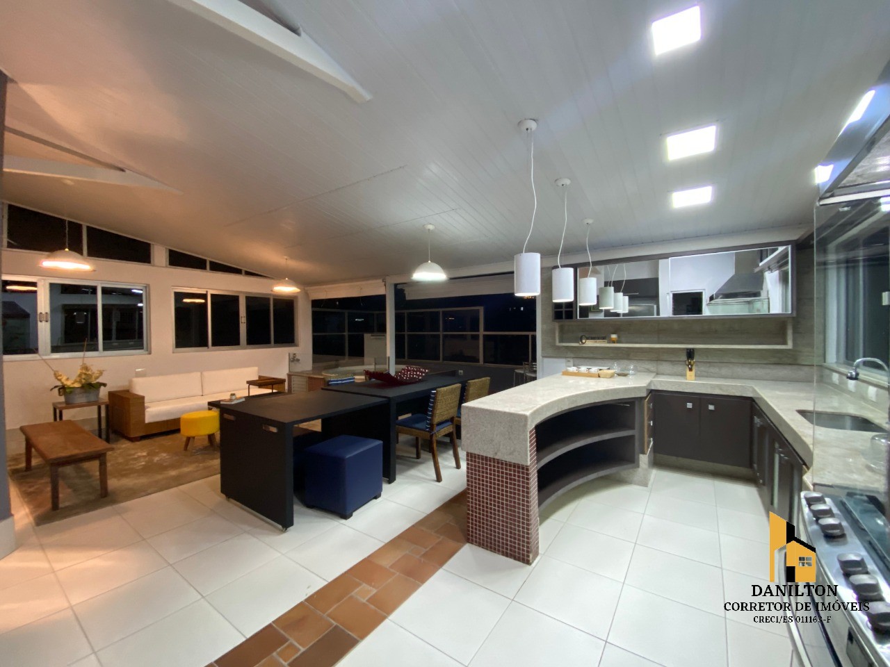 Cobertura duplex a venda no centro de guarapari-es