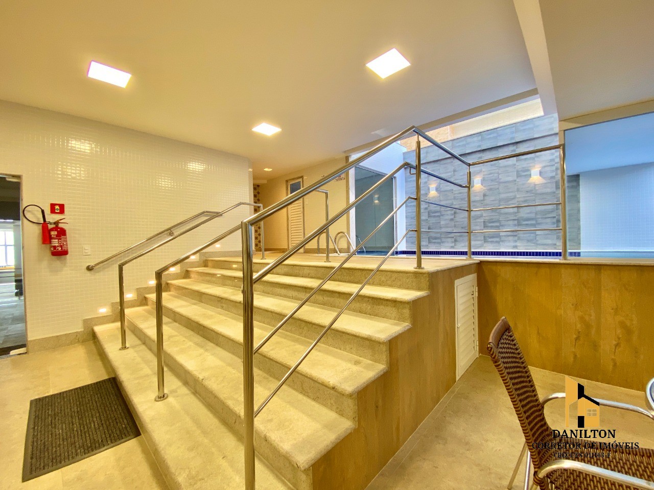 Apartamento com 03 quartos A venda na Praia do morro, Finamente mobiliado e decorado GUARAPARI-ES