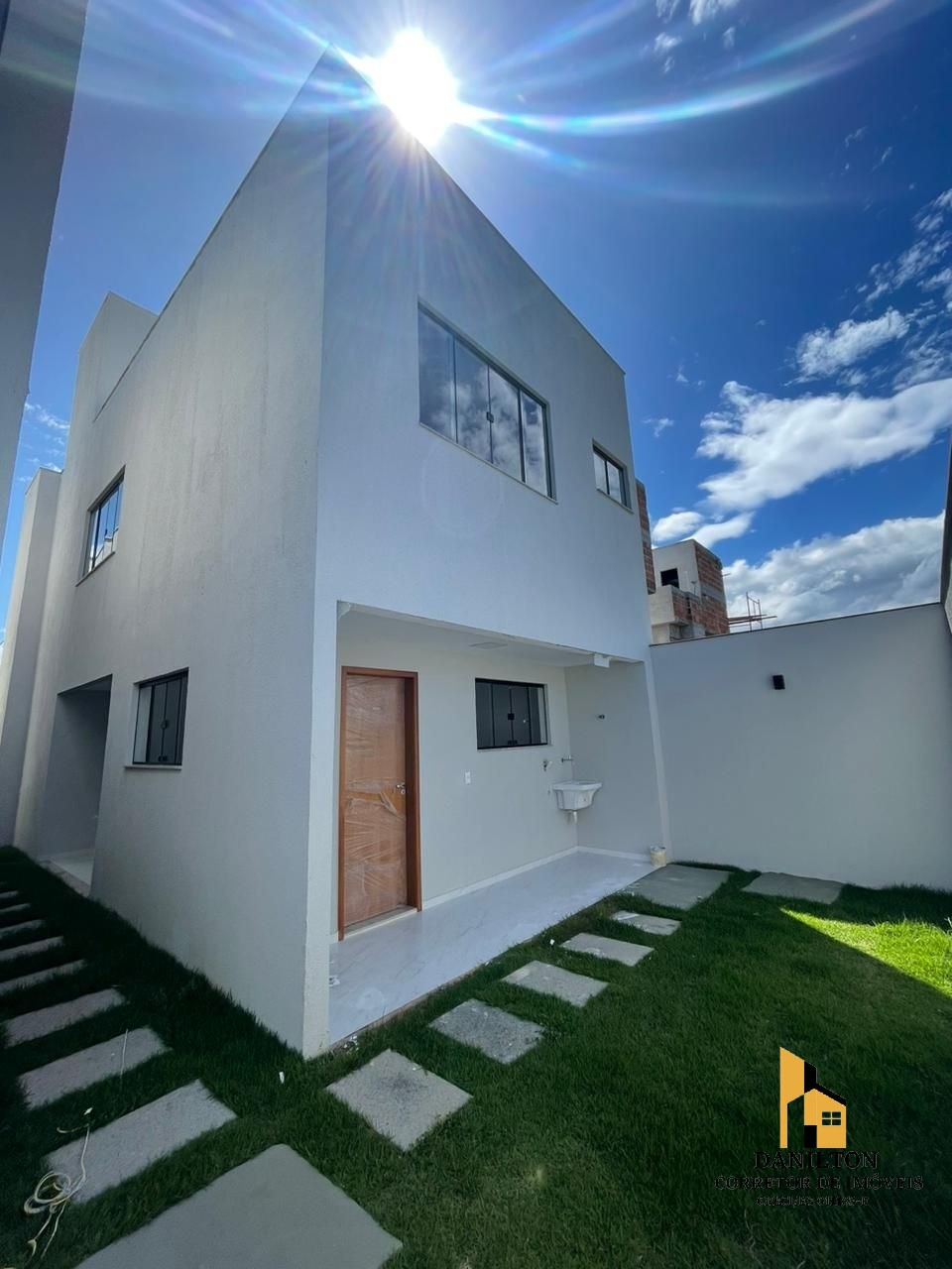 Casa com 3 Quartos A venda no Bairro Jardim Boa Vista, GUARAPARI-ES