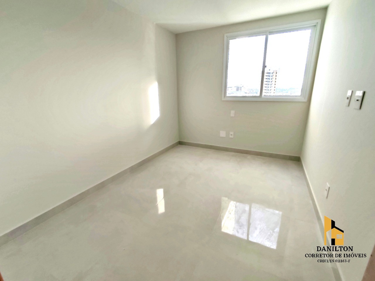 Apartamento com 3 Quartos A venda na praia do Morro Pagamento Facilitado GUARAPARI-ES