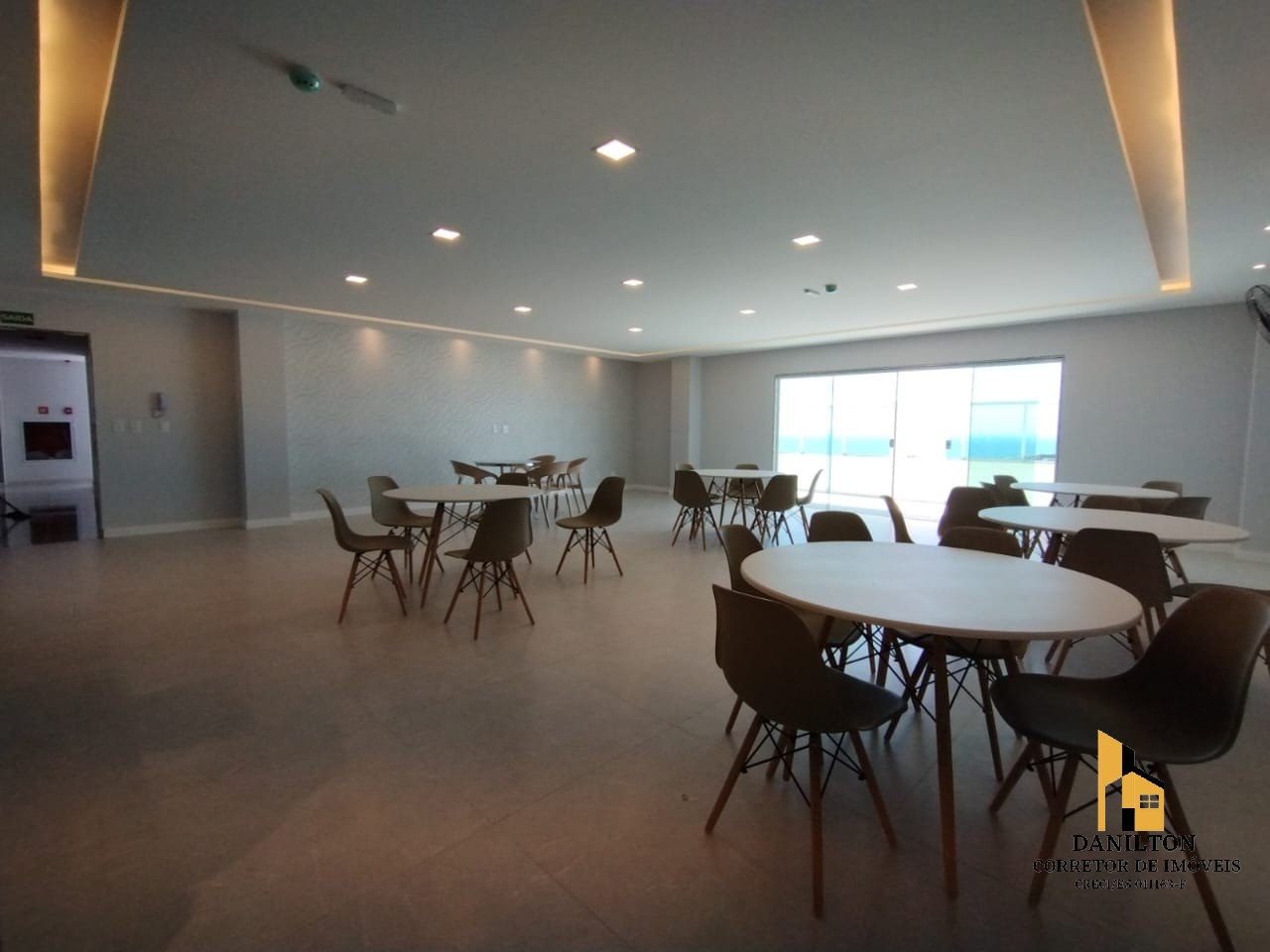 Apartamento com 3 Quartos A venda na praia do Morro Pagamento Facilitado GUARAPARI-ES