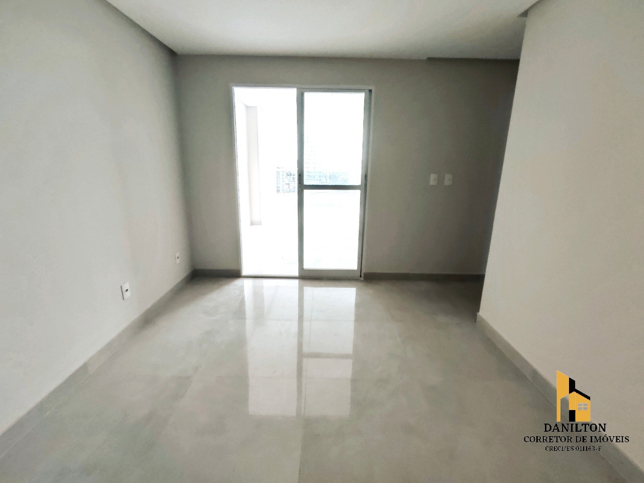 Apartamento com 3 Quartos A venda na praia do Morro Pagamento Facilitado GUARAPARI-ES
