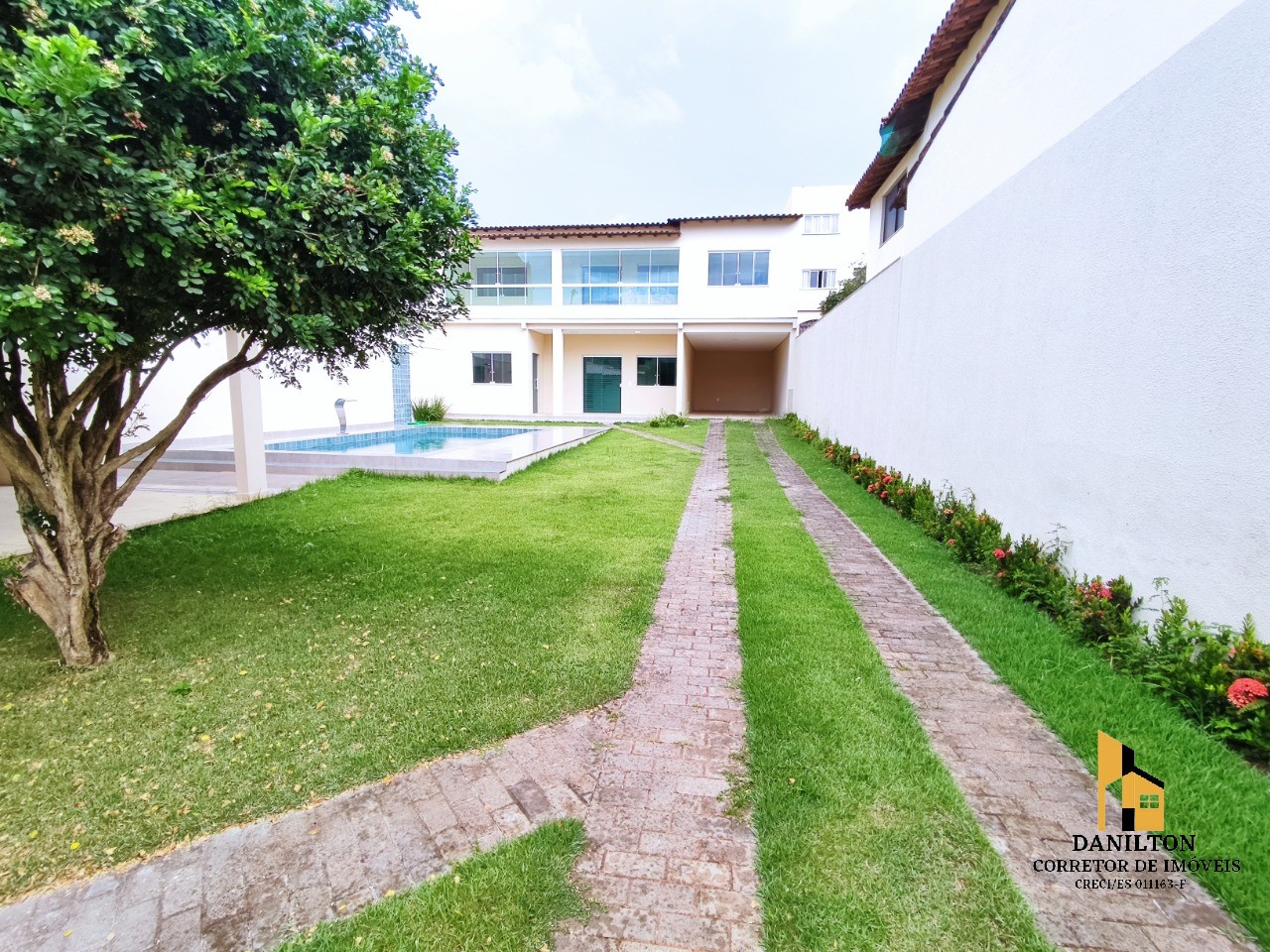 Casa a venda no bairro itapebussu com 3 quartos guarapari-es
