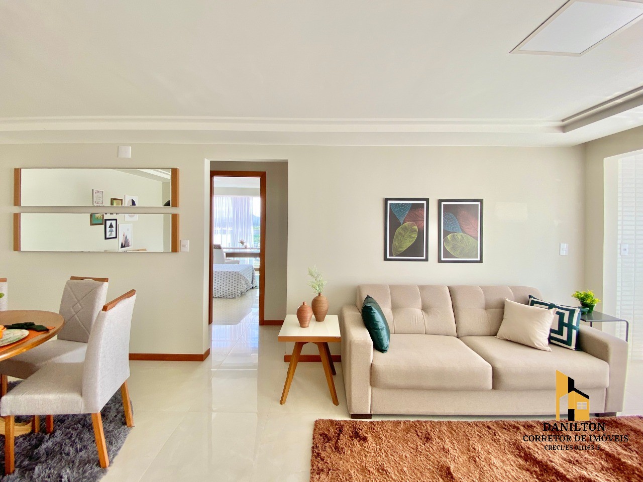 Apartamento com 03 quartos A venda na Praia do morro, Finamente mobiliado e decorado GUARAPARI-ES