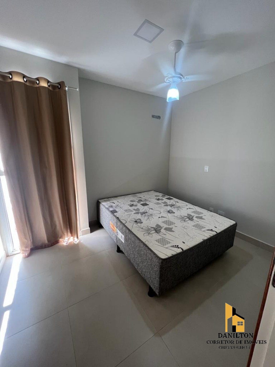 Apartamento com 2 quartos sendo uma suite área lateral a ven