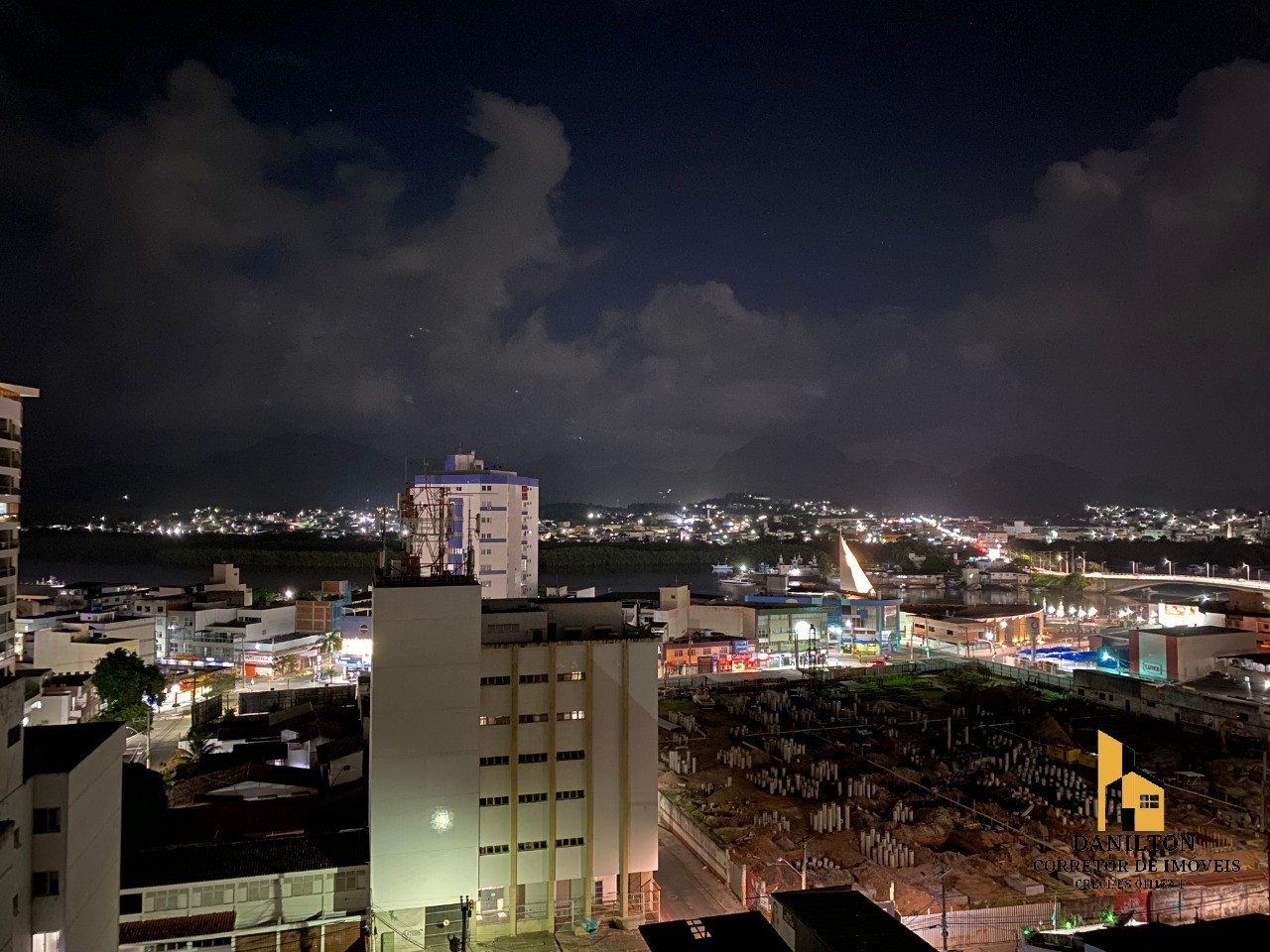 Cobertura duplex a venda no centro de guarapari-es