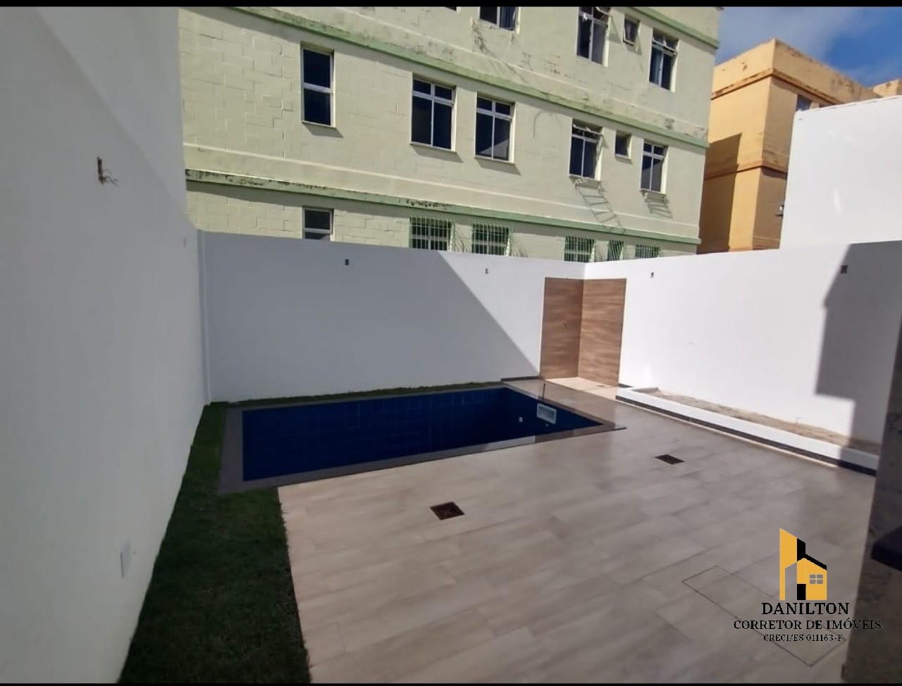 Casa com 3 Quartos A venda na praia do Morro em GUARAPARI-ES