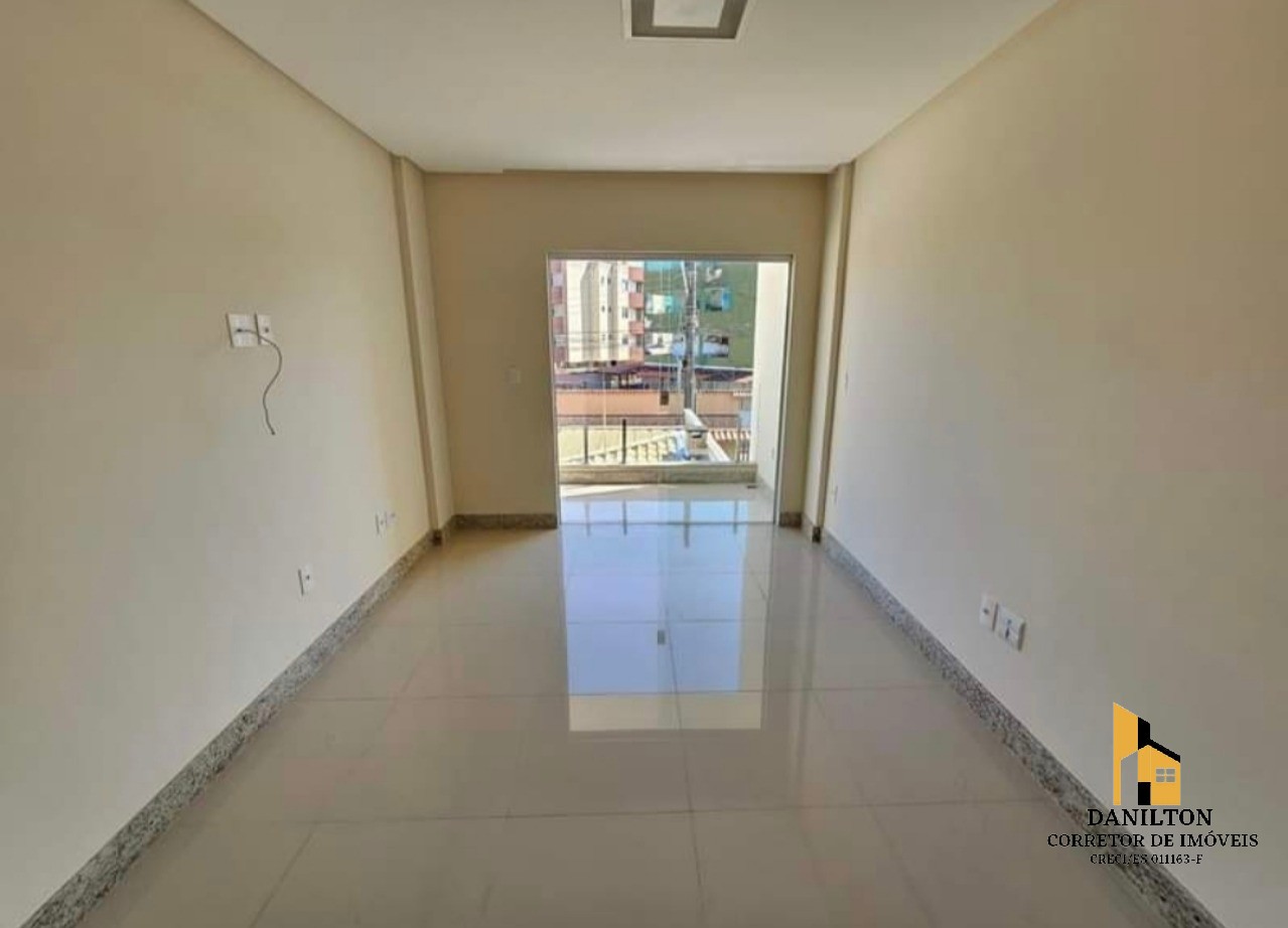 Casa com 3 Quartos A venda na Praia do Morro Sendo 3 Suites, Piscina-GUARAPARI-ES