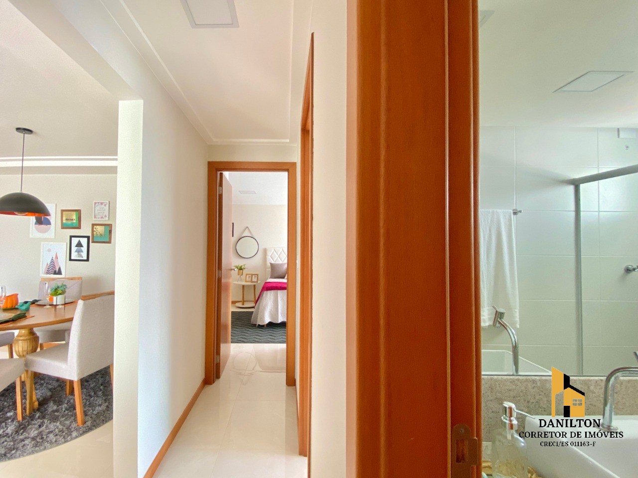 Apartamento com 03 quartos A venda na Praia do morro, Finamente mobiliado e decorado GUARAPARI-ES