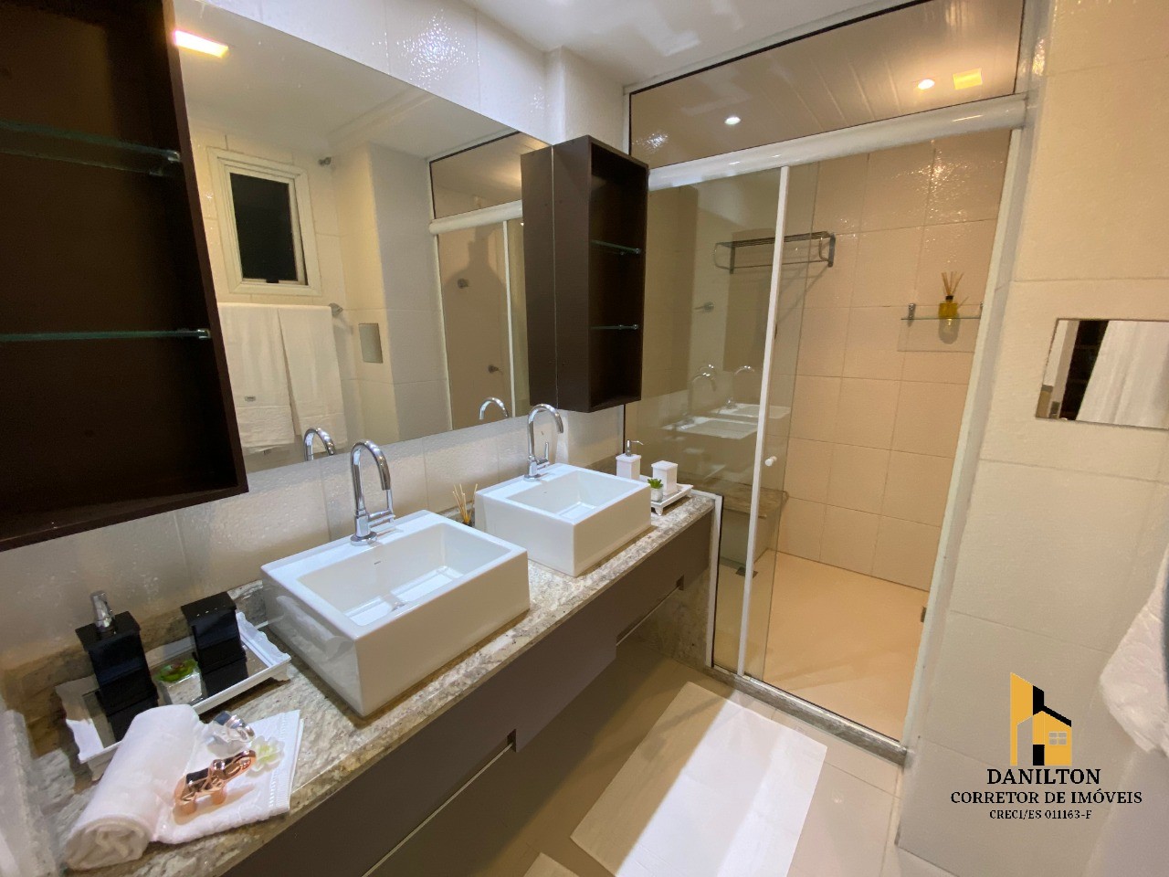 Cobertura duplex a venda no centro de guarapari-es
