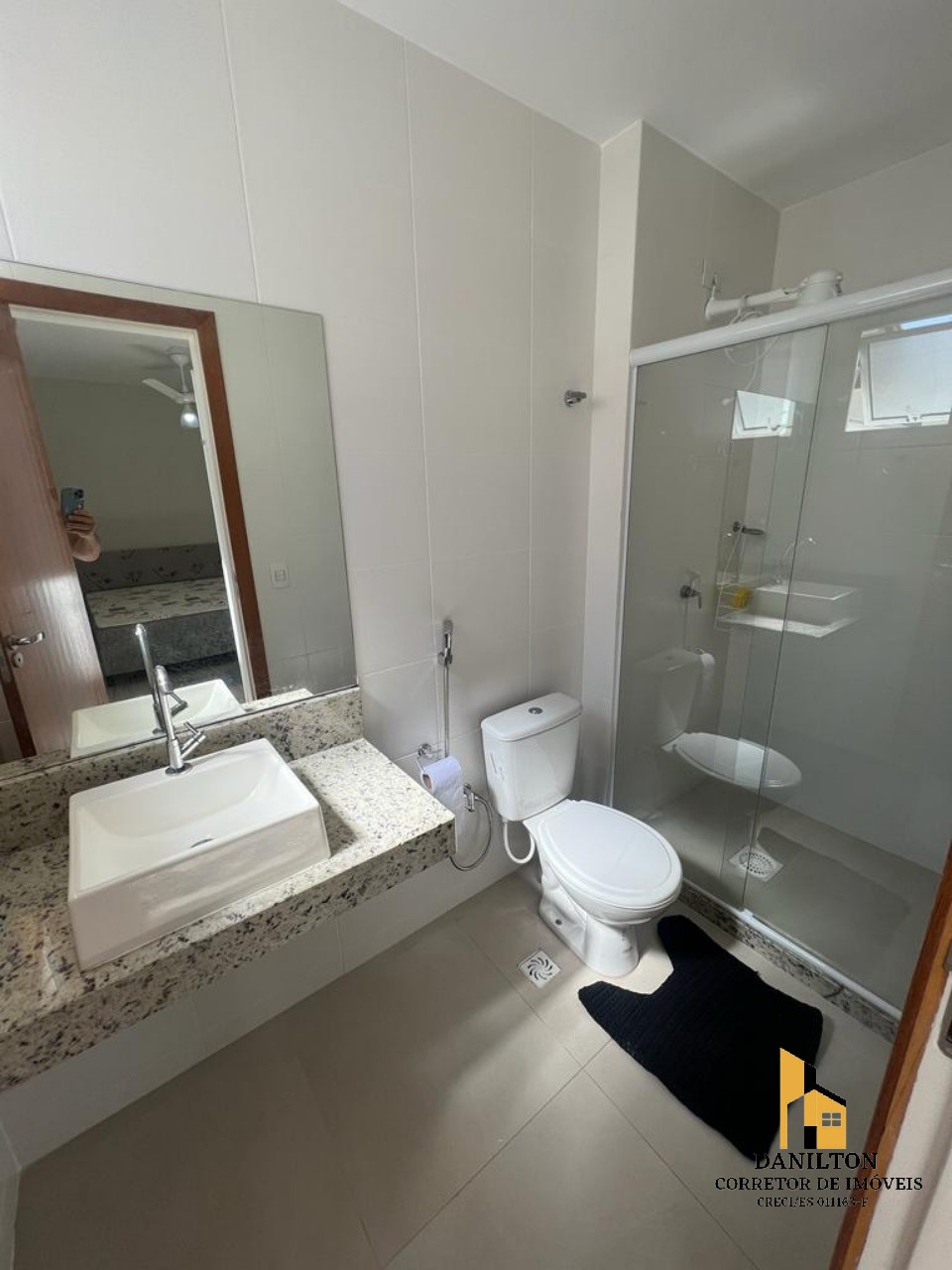 Apartamento com 2 quartos sendo uma suite área lateral a ven