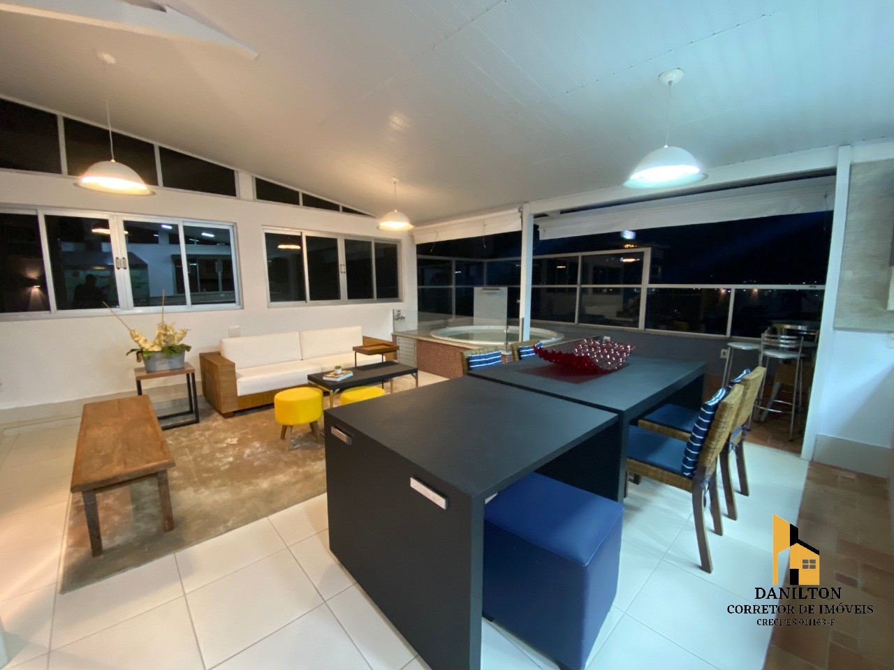 Cobertura duplex a venda no centro de guarapari-es
