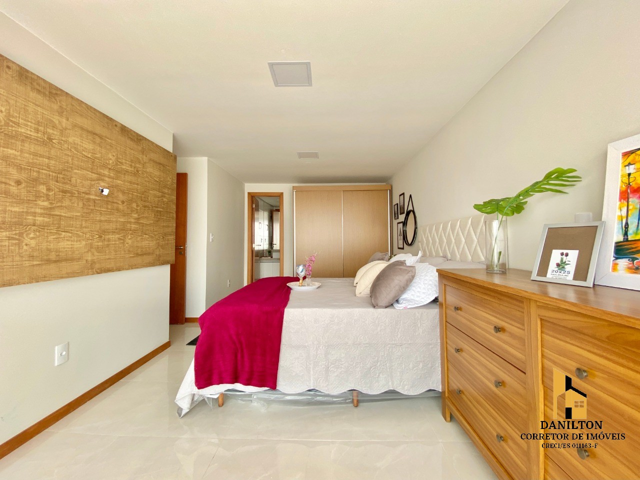 Apartamento com 03 quartos A venda na Praia do morro, Finamente mobiliado e decorado GUARAPARI-ES