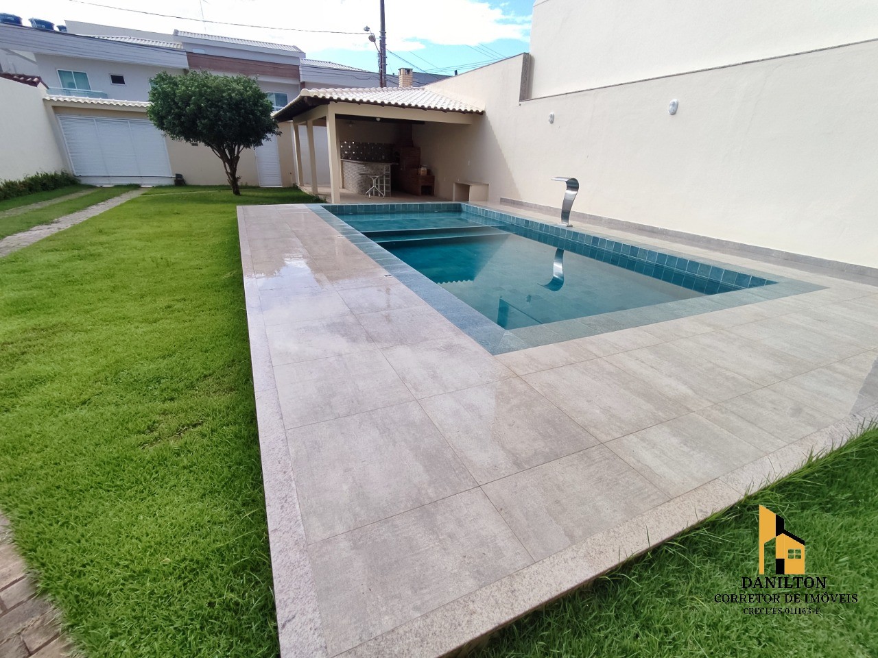 Casa a venda no bairro itapebussu com 3 quartos guarapari-es
