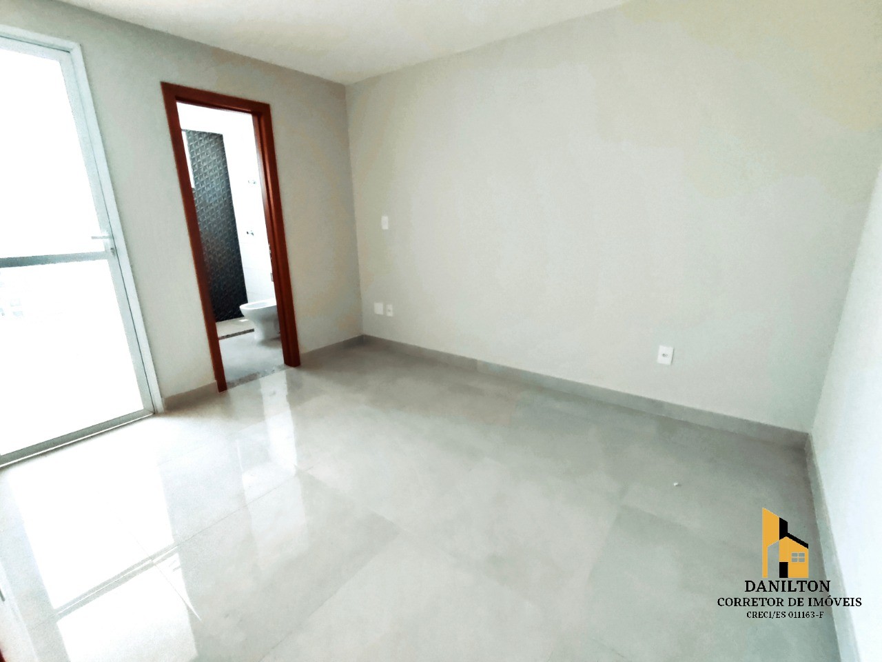 Apartamento com 3 Quartos A venda na praia do Morro Pagamento Facilitado GUARAPARI-ES