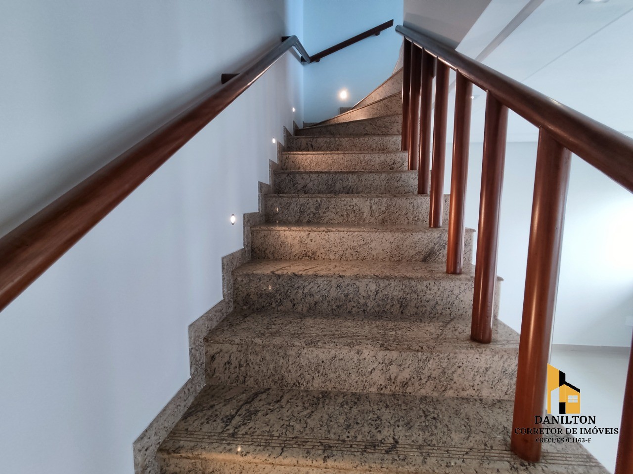 Casa a venda no bairro itapebussu com 3 quartos guarapari-es
