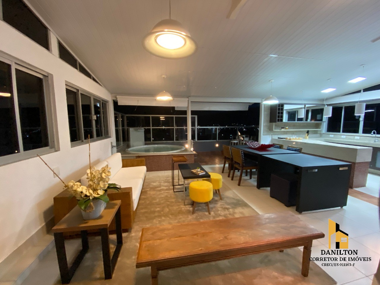 Cobertura duplex a venda no centro de guarapari-es