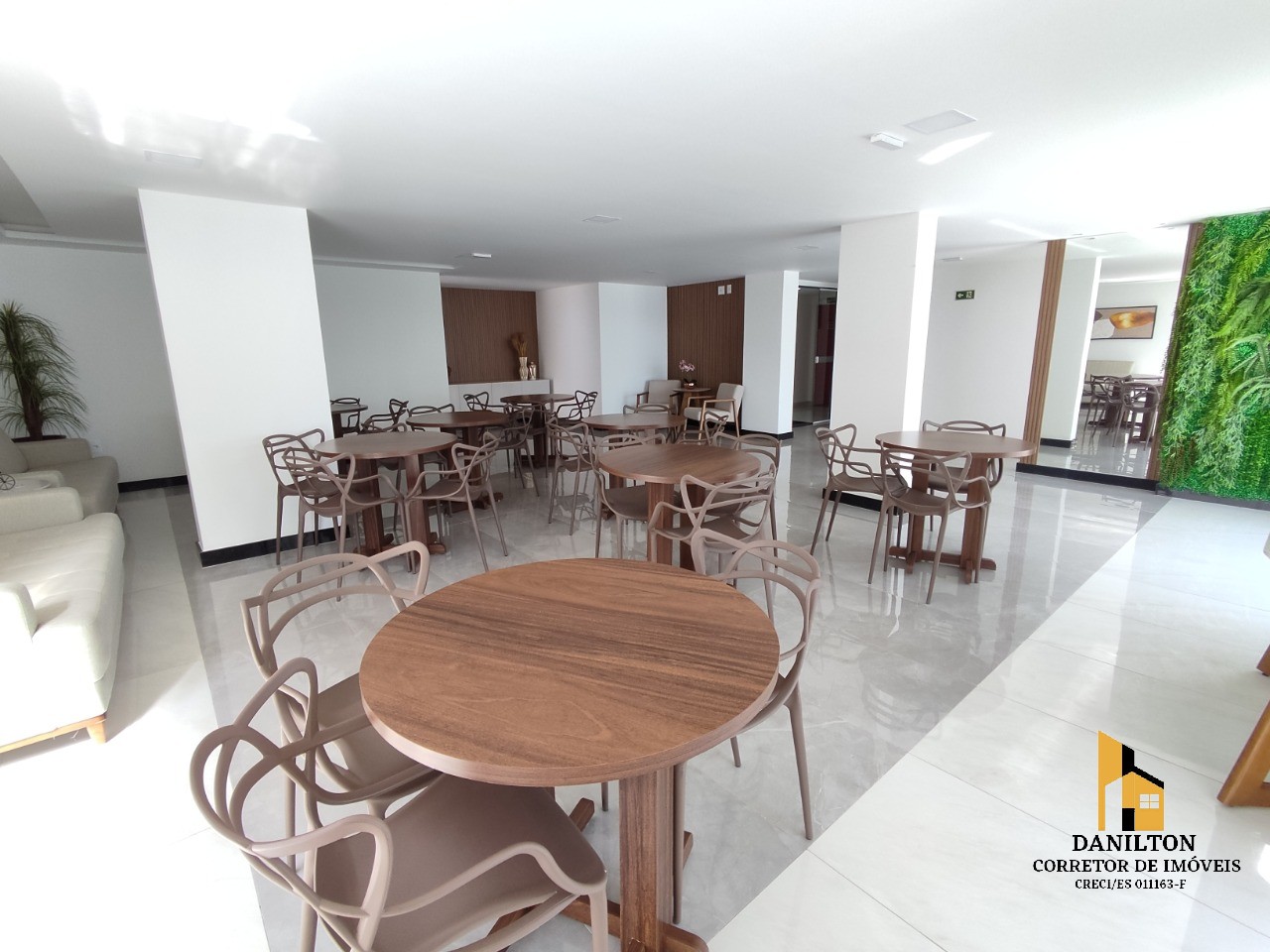 Apartamento com 3 Quartos e vista para o Mar A venda na Praia do Morro em GUARAPARI-ES