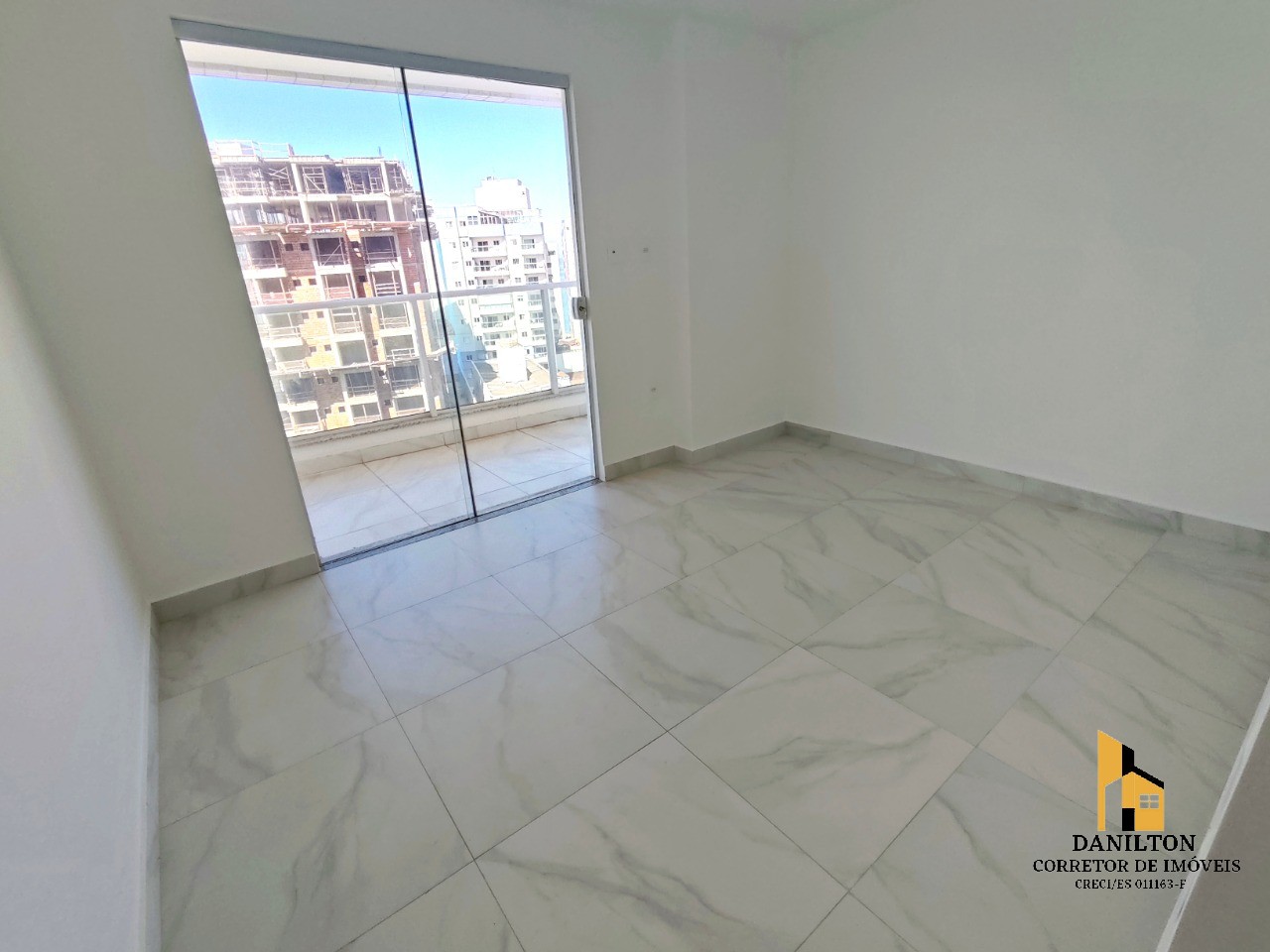 Apartamento com 3 Quartos e vista para o Mar A venda na Praia do Morro em GUARAPARI-ES