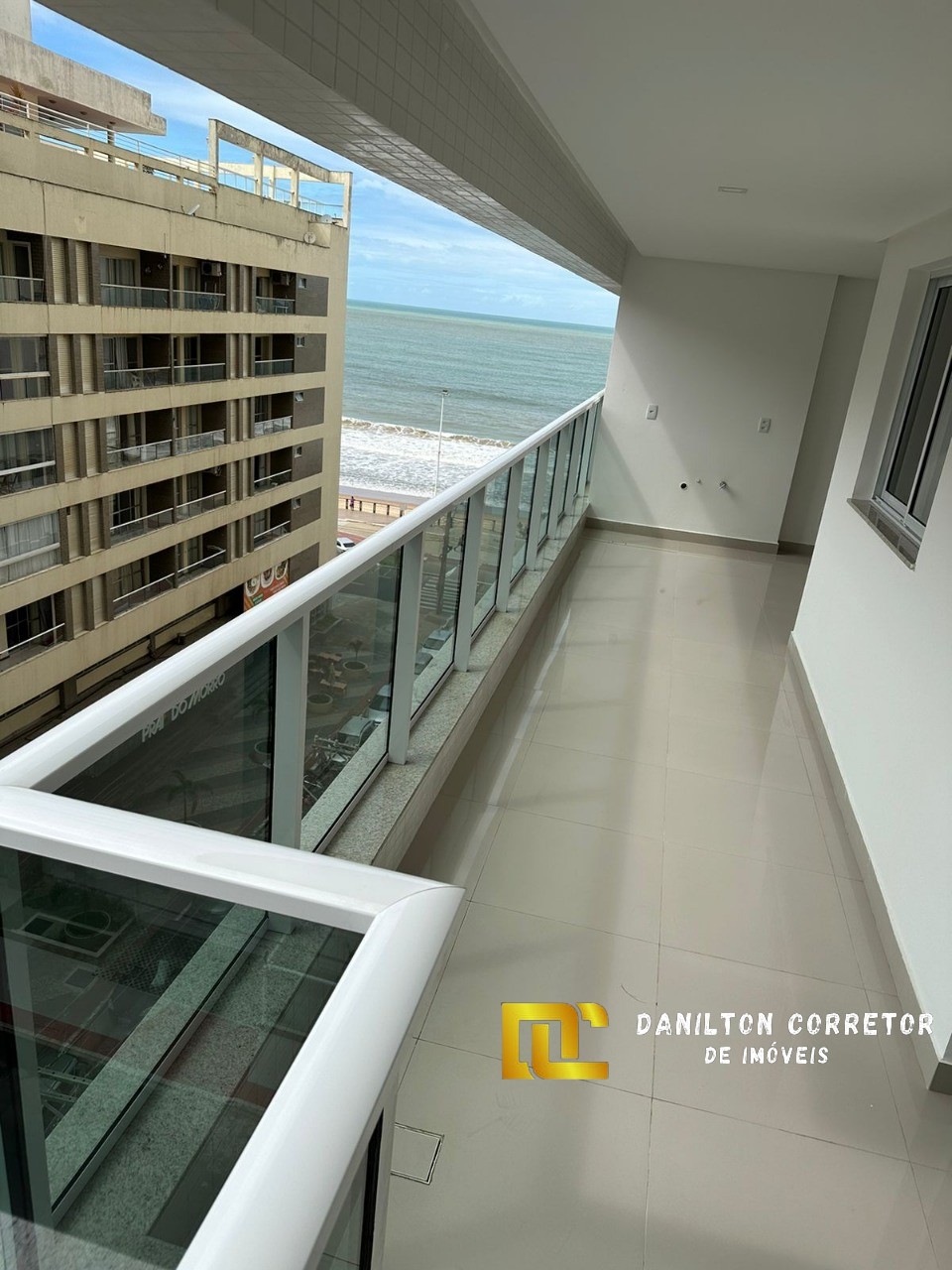 Apartamento com 3 Quartos, Área de lazer A venda na Orla da beira Mar PRAIA DO MORRO GUARAPARI-ES
