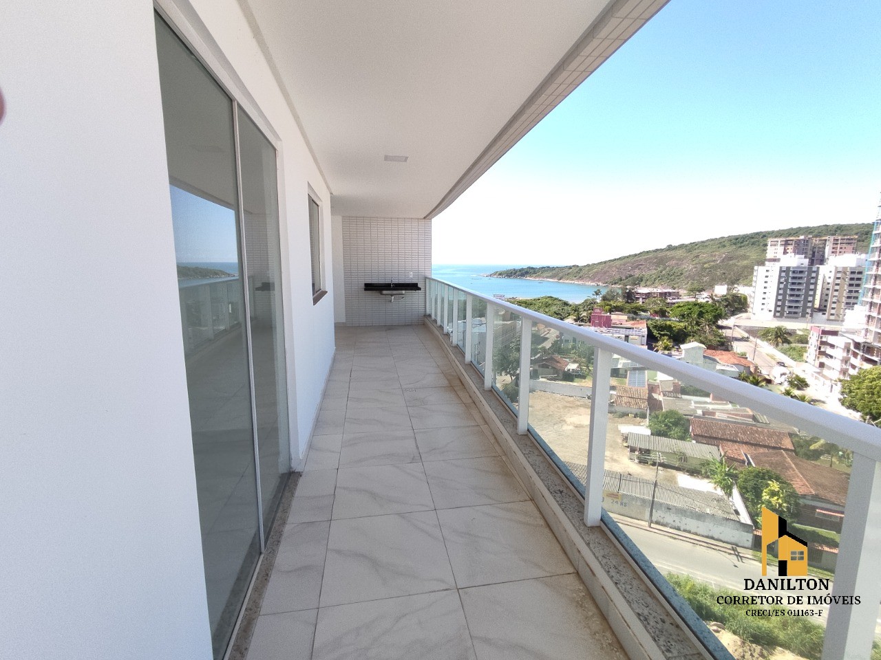 Apartamento com 3 Quartos e vista para o Mar A venda na Praia do Morro em GUARAPARI-ES