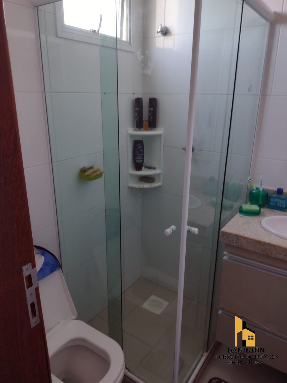 Apartamento com 2 quartos A venda na avenida oceânica praia do MORRO GUARAPARI-ES