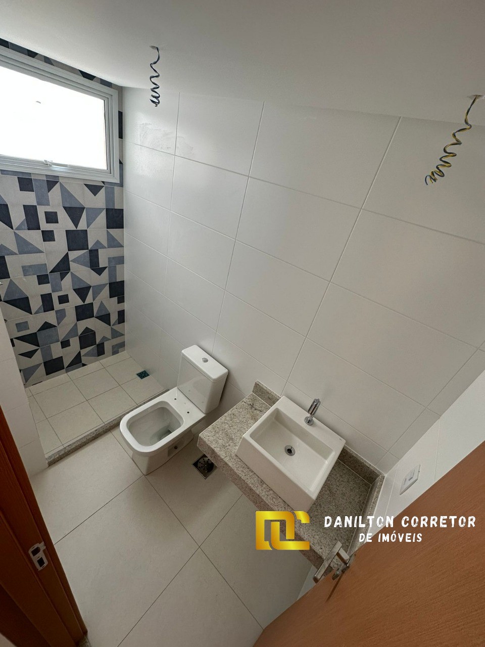 Apartamento com 3 Quartos, Área de lazer A venda na Orla da beira Mar PRAIA DO MORRO GUARAPARI-ES