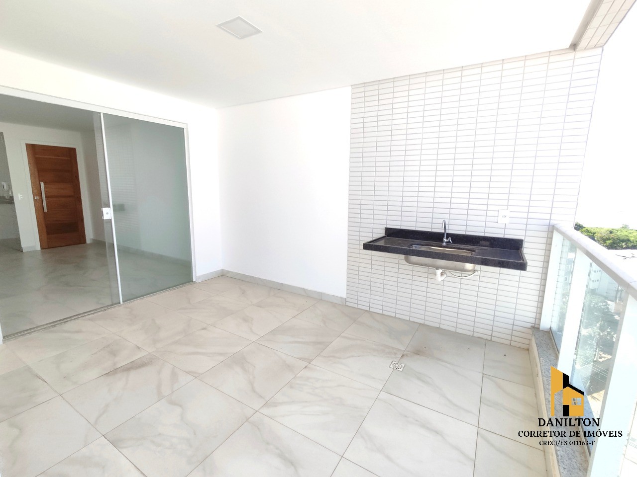 Apartamento com 3 Quartos e vista para o Mar A venda na Praia do Morro em GUARAPARI-ES