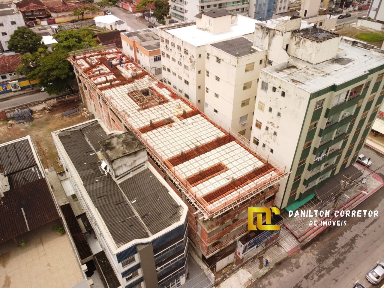 Apartamento na Praia do morro com pagamento facilitado e direto com a construtora