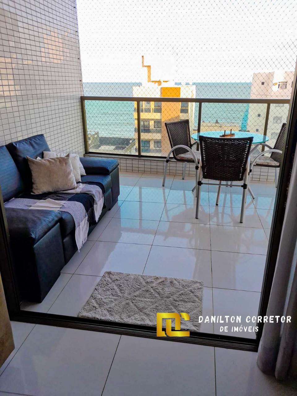 Apartamento com 03 quartos na PRAIA DO MORRO com VISTA MAR GUAPARI-ES